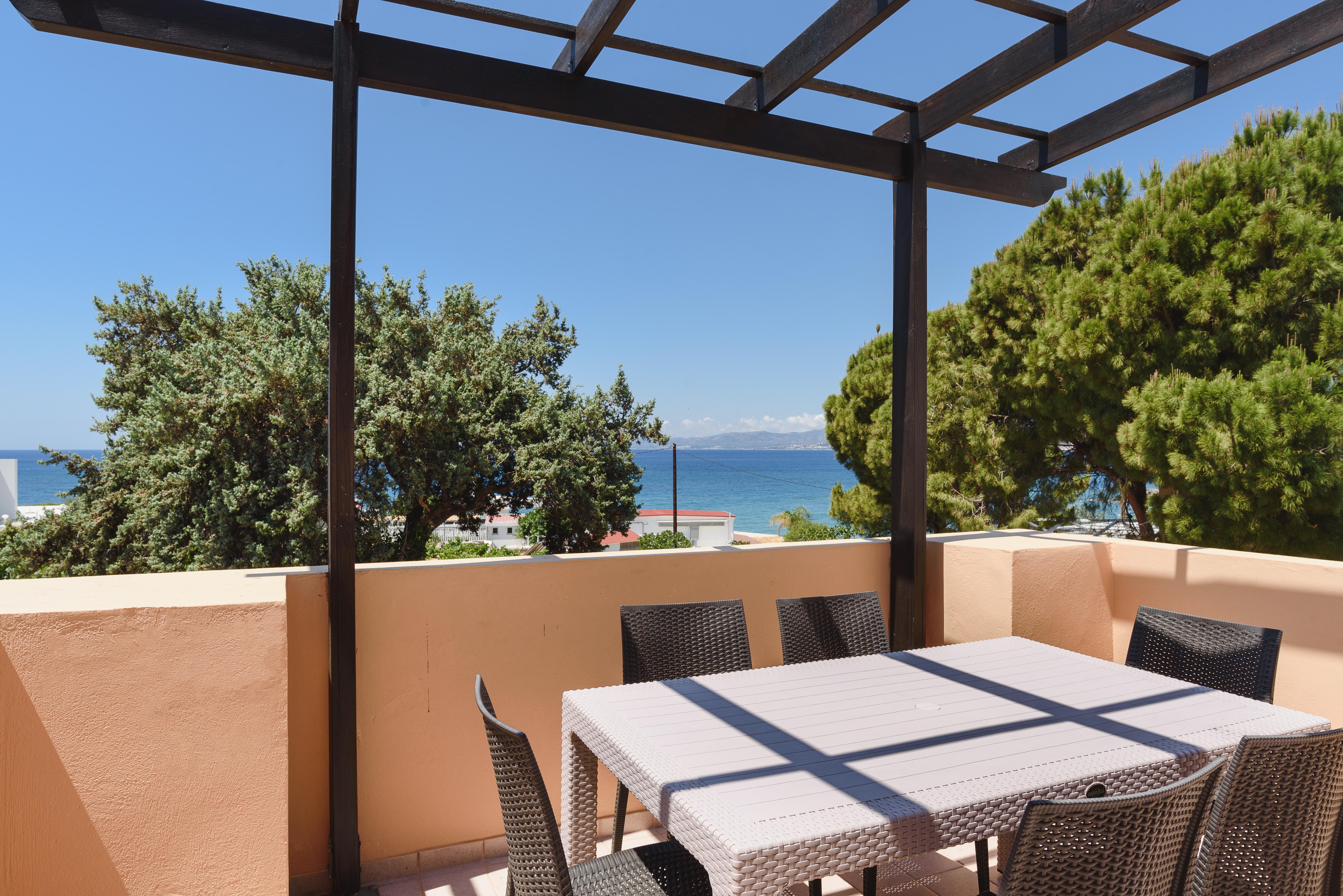 Matina Pefkos Aparthotel Pefki  Exterior photo